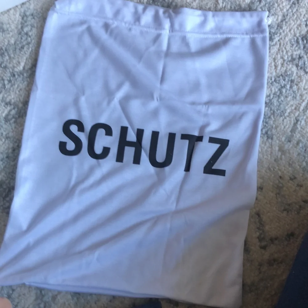 BRAND NEW NEVER WORN Schutz Strappy sandals heels - Picture 5 of 7